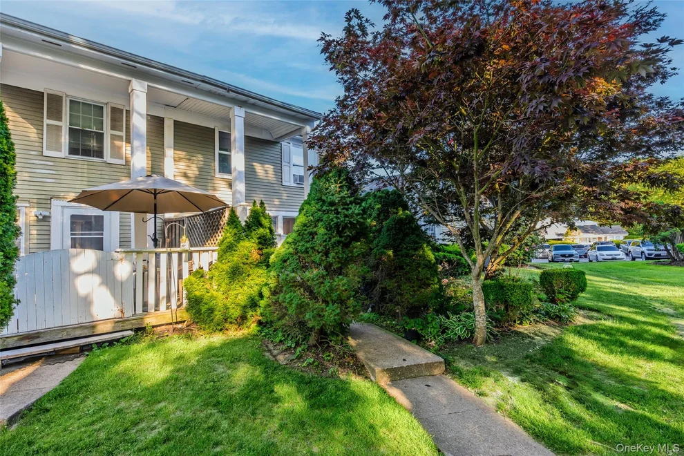 Unit for sale at 8 Independence Court, Brookhaven, NY 11961