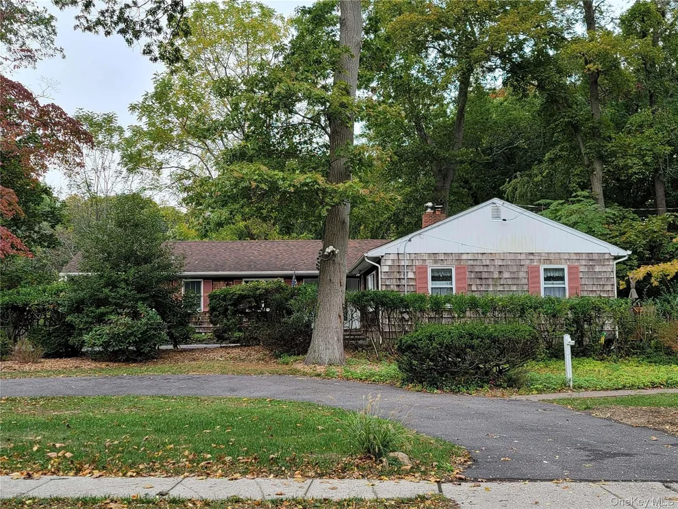 Unit for sale at 101 N Country Road, Brookhaven, NY 11786