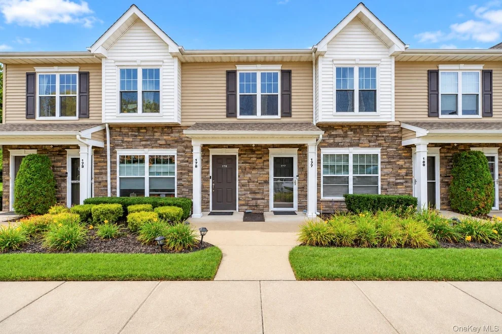 Unit for sale at 178 Ashley Court, Islip, NY 11722