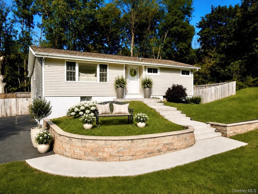 Unit for sale at 63 Martin Road, Pleasant Valley, NY 12569