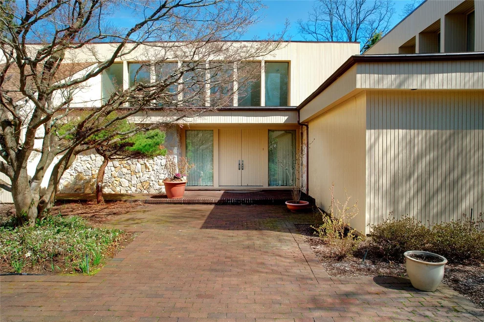 Unit for sale at 12 Shelter Lane, Oyster Bay, NY 11545