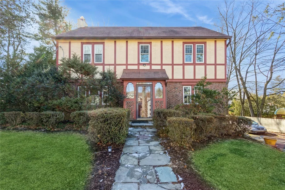 Unit for sale at 45 Inverness Road, New Rochelle, NY 10804