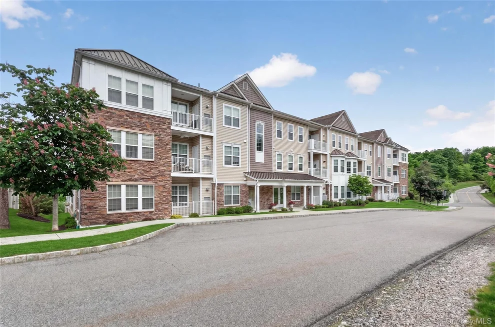Unit for sale at 2 Blair Heights, Carmel, NY 10512