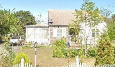 Unit for sale at 77 Farrington Avenue, Islip, NY 11706