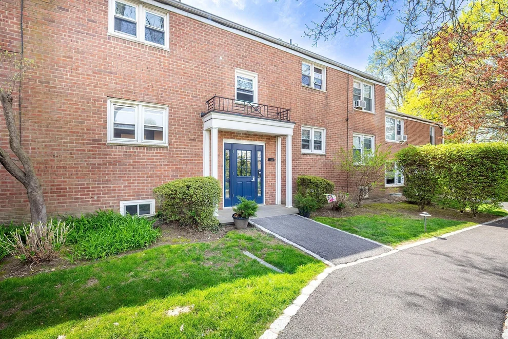 Unit for sale at 114 Lawn Terrace, Mamaroneck, NY 10543