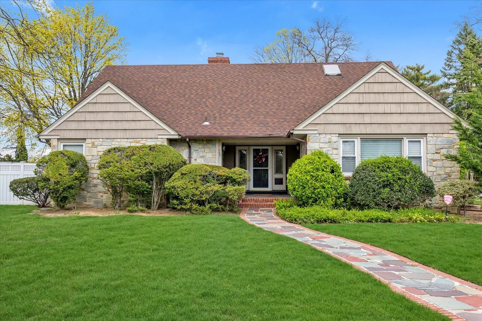 Unit for sale at 757 Bixby Drive, Hempstead, NY 11510
