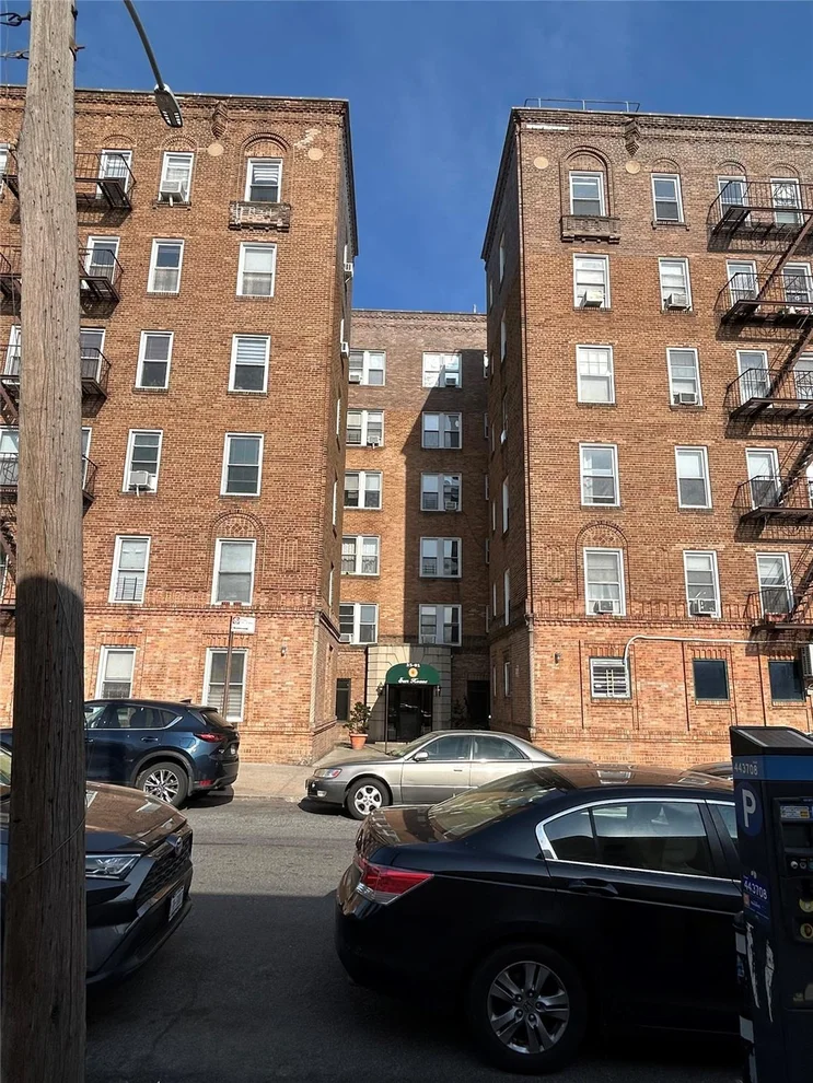 Unit for sale at 35-91 161st Street, New York, NY 11358