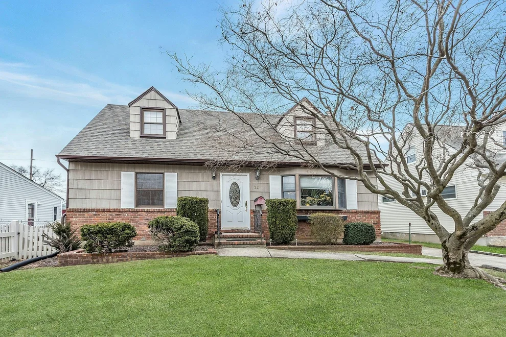 Unit for sale at 32 Georgia Street, Huntington, NY 11731