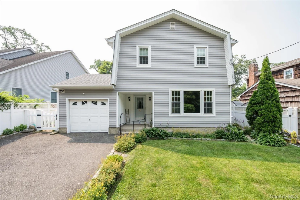 Unit for sale at 21 Vause Street, Huntington, NY 11768