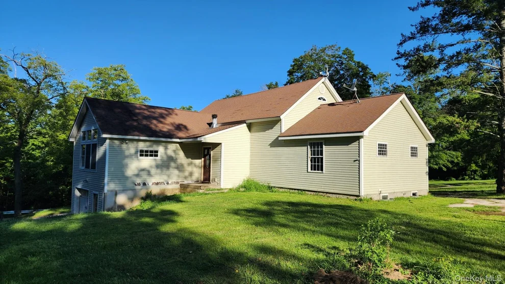 Unit for sale at 335 Clapp Hill Road, Beekman, NY 12540