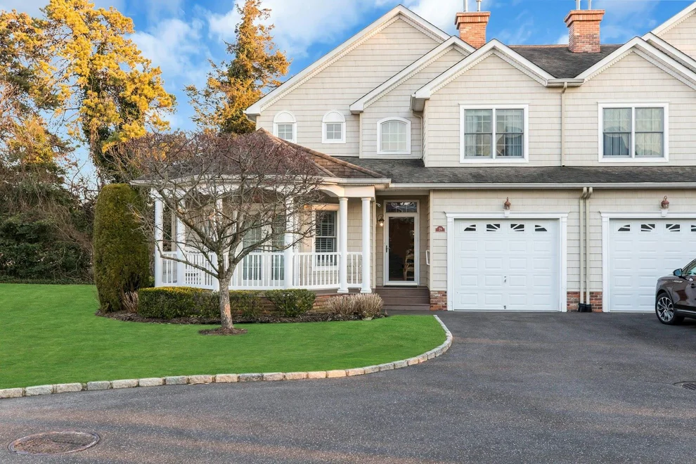 Unit for sale at 29 Daniels Way, Islip, NY 11706