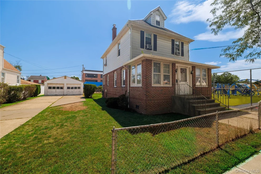 Unit for sale at 59 Lakeview Avenue, Hempstead, NY 11563