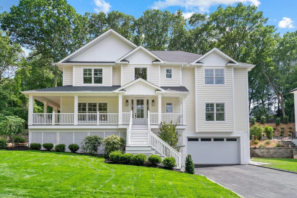 Unit for sale at 32 Middleville Road, Huntington, NY 11768