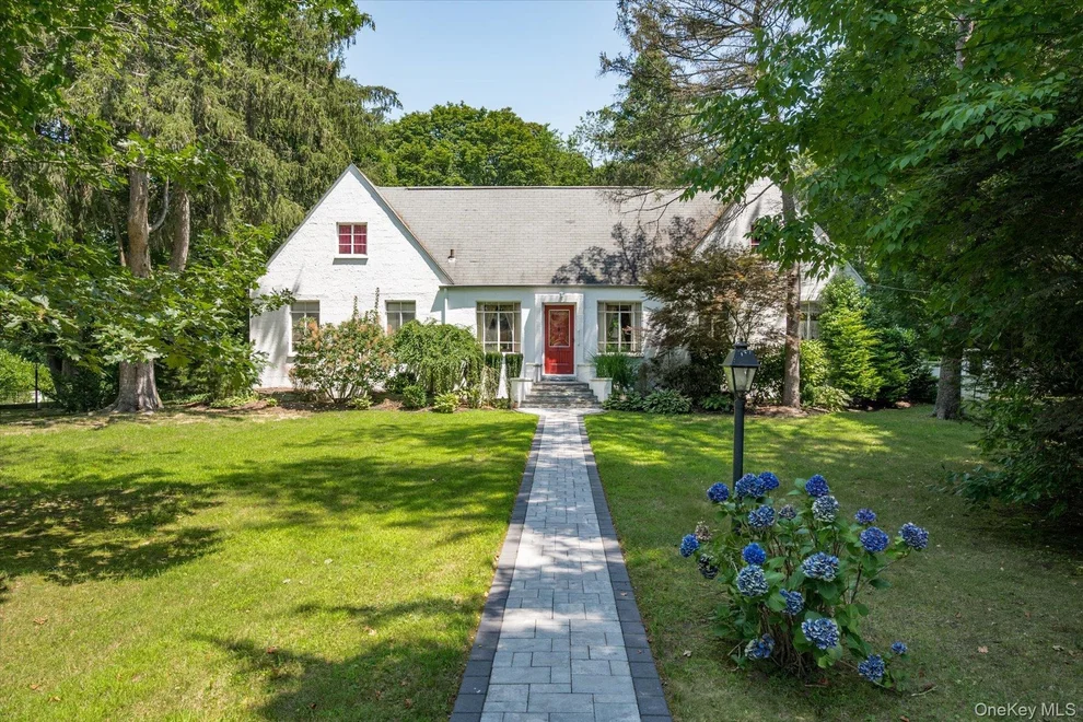 Unit for sale at 20 Pine Avenue, Huntington, NY 11746