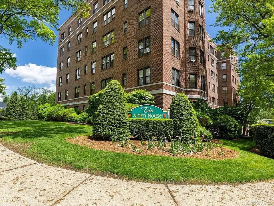 Unit for sale at 11 Alden Road, Mamaroneck, NY 10538