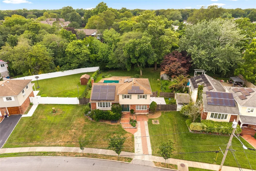 Unit for sale at 662 Interlaken Lane, Babylon, NY 11703
