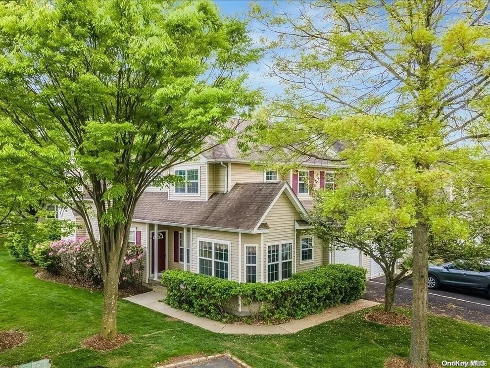 Unit for sale at 11 Deer Valley Drive, Smithtown, NY 11767