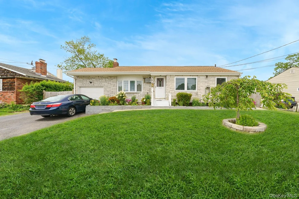 Unit for sale at 27 Stockton Street, Islip, NY 11717