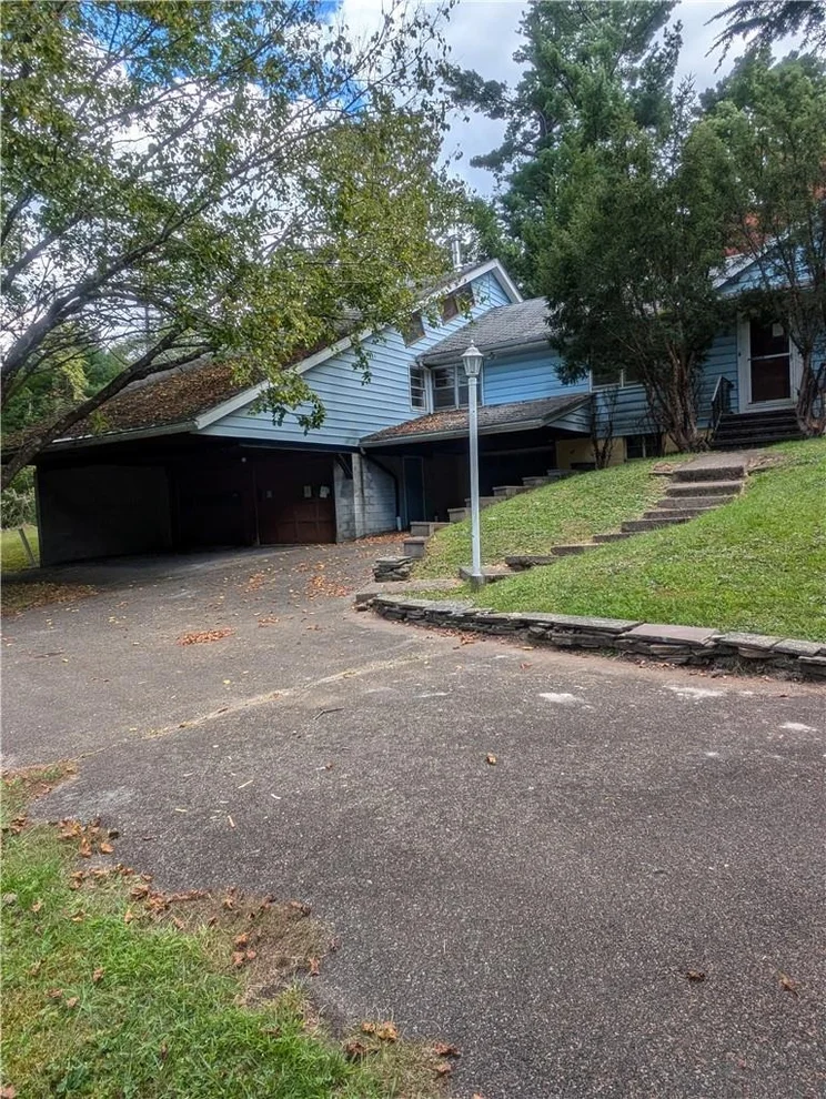 Unit for sale at 36 Playhouse Lane, Woodstock, NY 12498