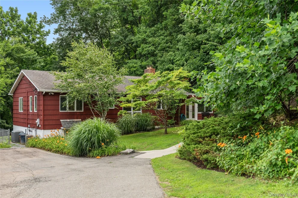 Unit for sale at 7 Ogden Road, Ossining, NY 10562