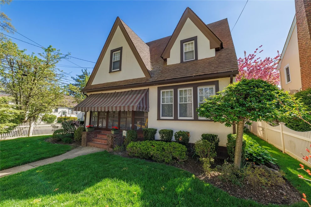 Unit for sale at 1875 Harte Street, Hempstead, NY 11510