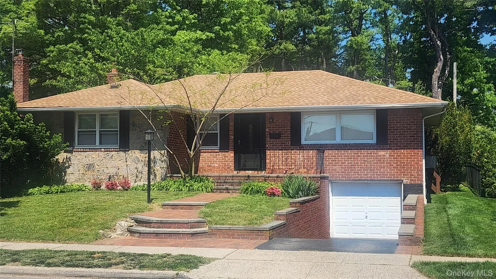 Unit for sale at 205 Halsey Avenue, Oyster Bay, NY 11753