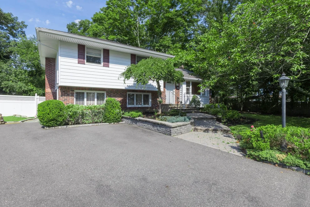 Unit for sale at 32 Kings Park Road, Smithtown, NY 11725