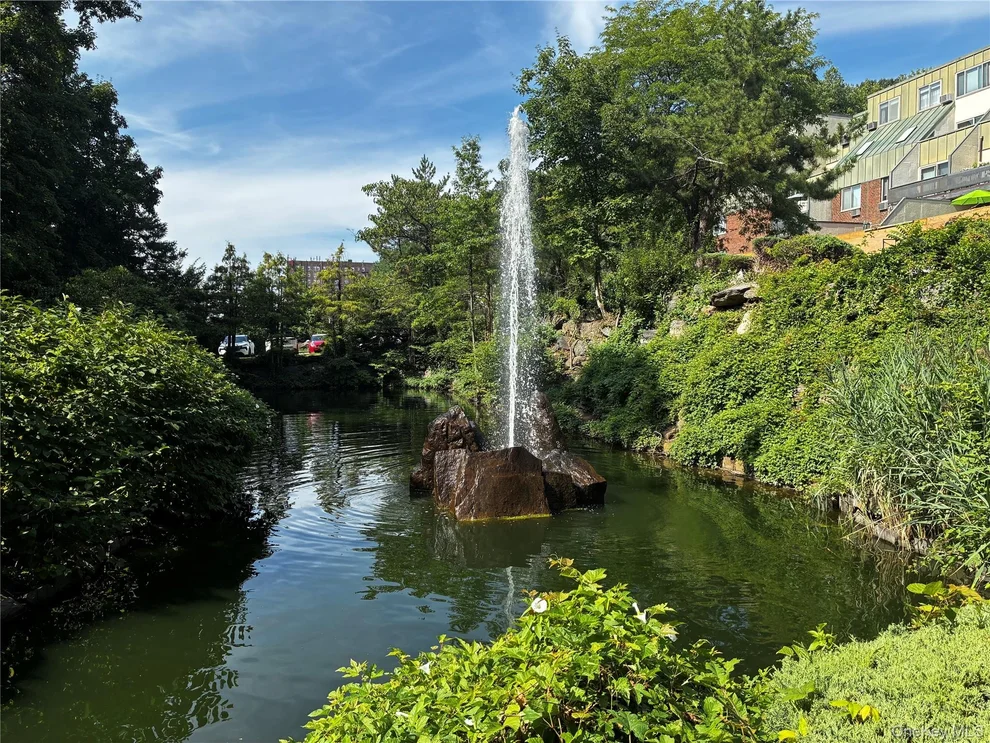 Unit for sale at 2 Fountain Lane, Greenburgh, NY 10583