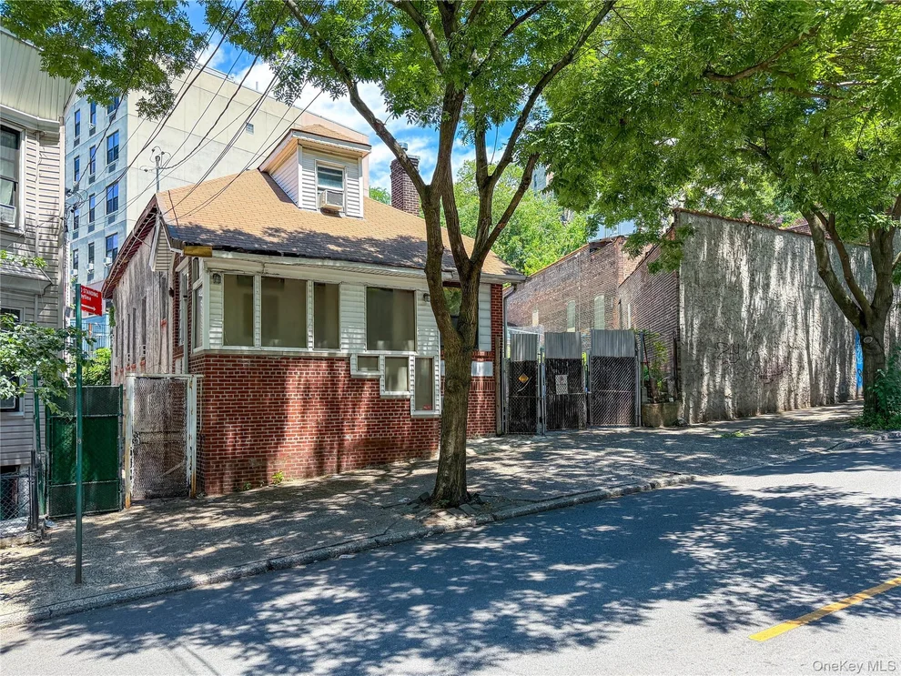 Unit for sale at 191 W 168th Street, New York, NY 10452
