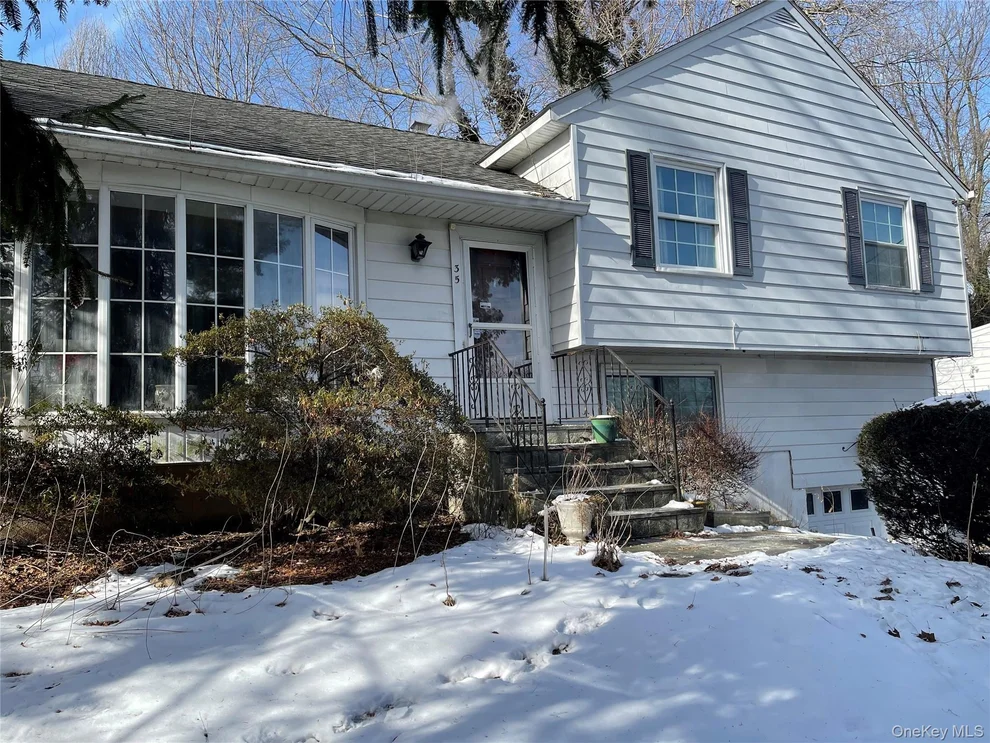 Unit for sale at 35 Lincoln Place, Greenburgh, NY 10603