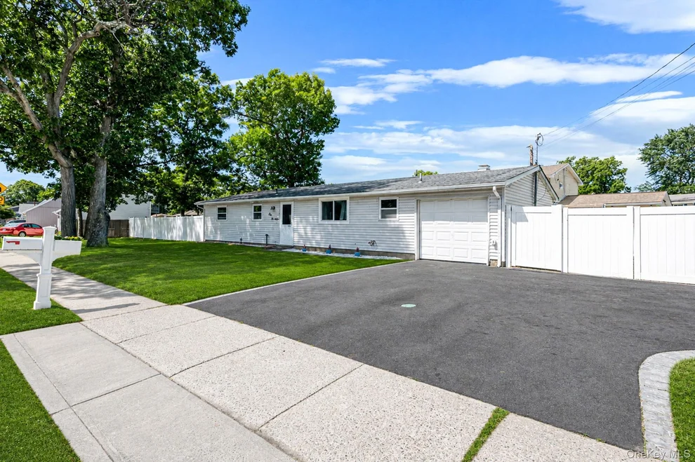 Unit for sale at 100 Patchogue Holbrook Road, Brookhaven, NY 11779