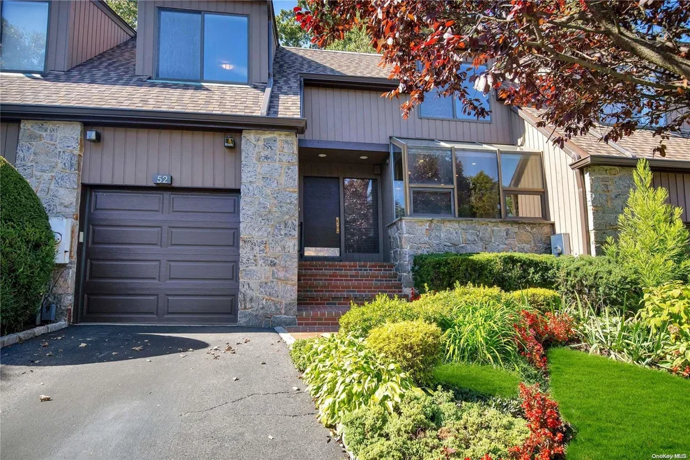 Unit for sale at 52 Center Court, North Hempstead, NY 11577