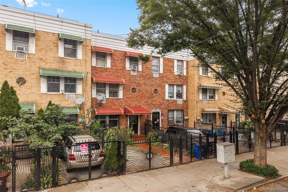 Unit for sale at 441 E 144th, New York, NY 10454