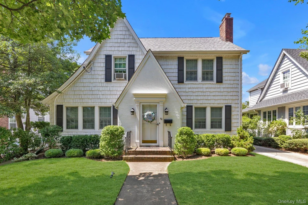 Unit for sale at 44 Fern Street, Hempstead, NY 11001