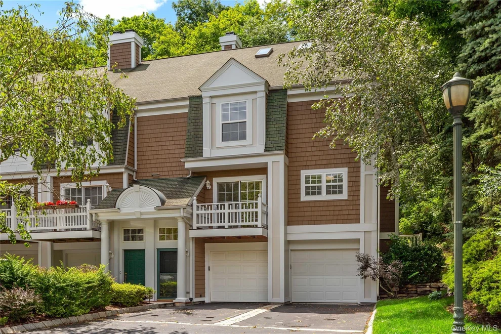 Unit for sale at 2 Deer Tree Lane, Ossining, NY 10510