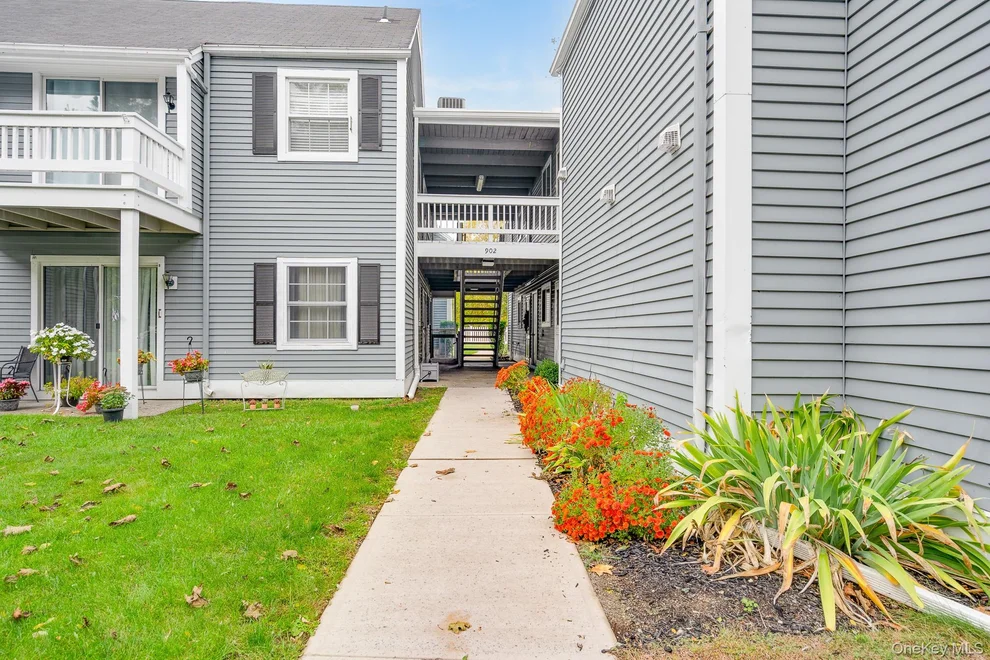 Unit for sale at 902 Commons Way, Fishkill, NY 12524