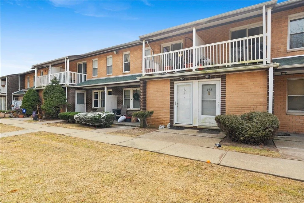 Unit for sale at 194 Artist Lake Drive, Brookhaven, NY 11953