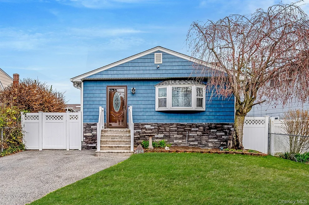 Unit for sale at 414 Myrtle Avenue, Islip, NY 11795
