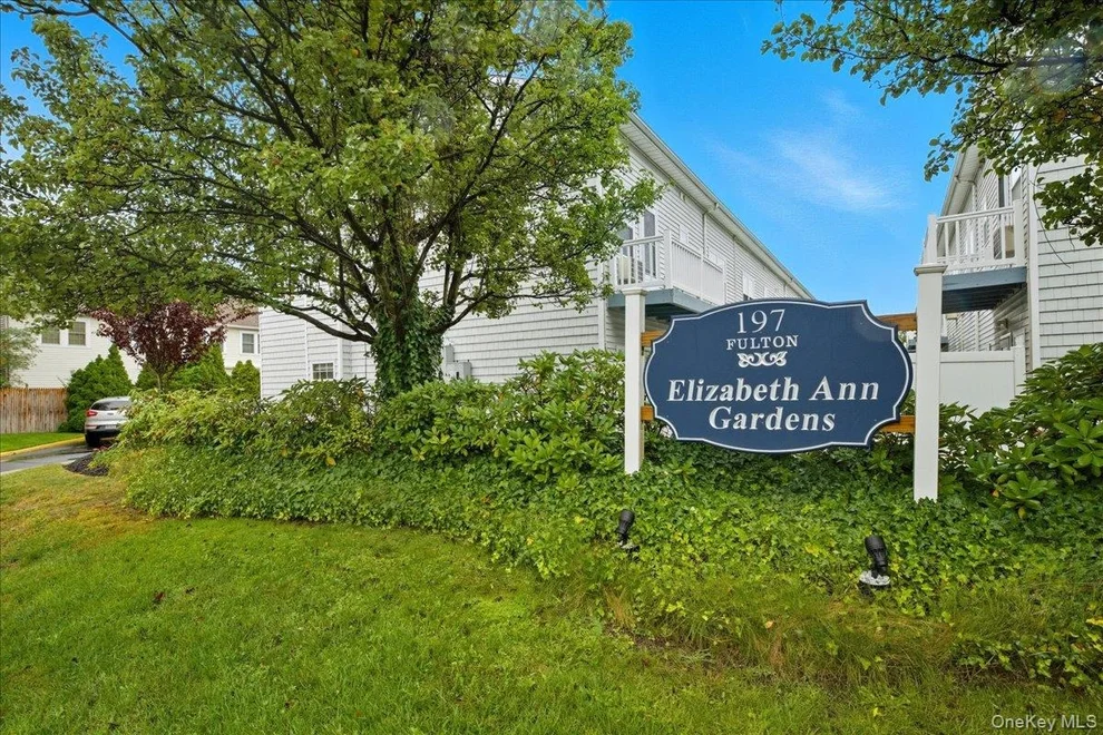 Unit for sale at 197 Fulton Street, Oyster Bay, NY 11735