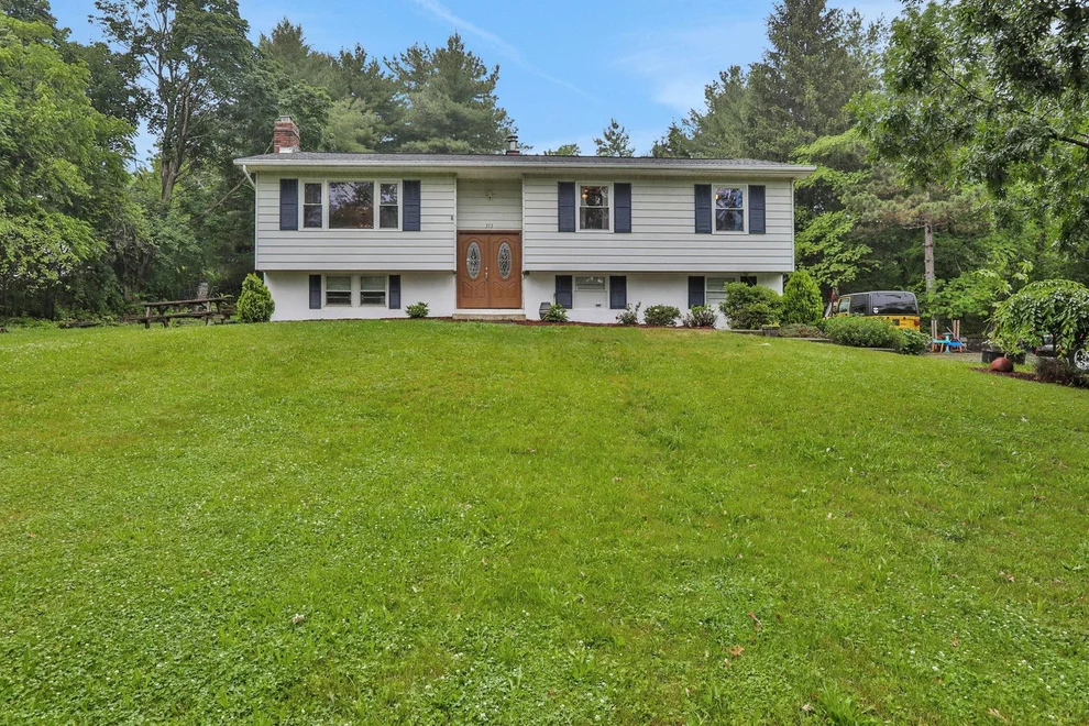 Unit for sale at 373 Carter Avenue, Newburgh (Town), NY 12550