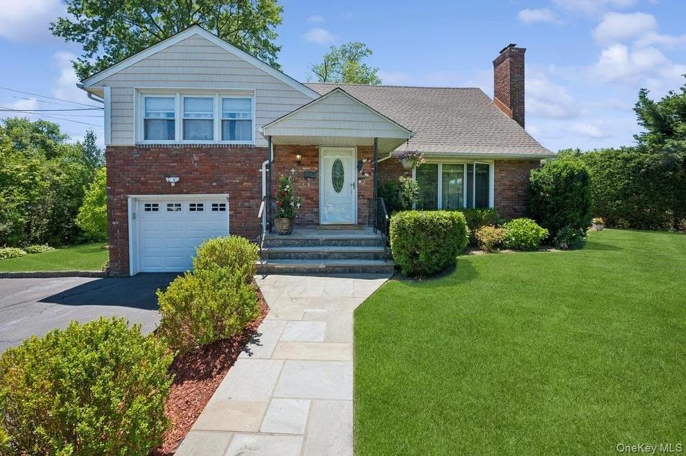 Unit for sale at 3 Carolyn Place, Eastchester, NY 10708