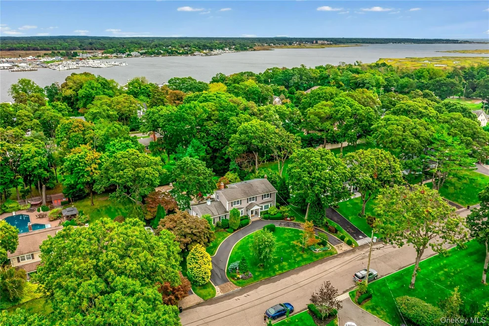 Unit for sale at 81 Widgeon Court, Islip, NY 11739