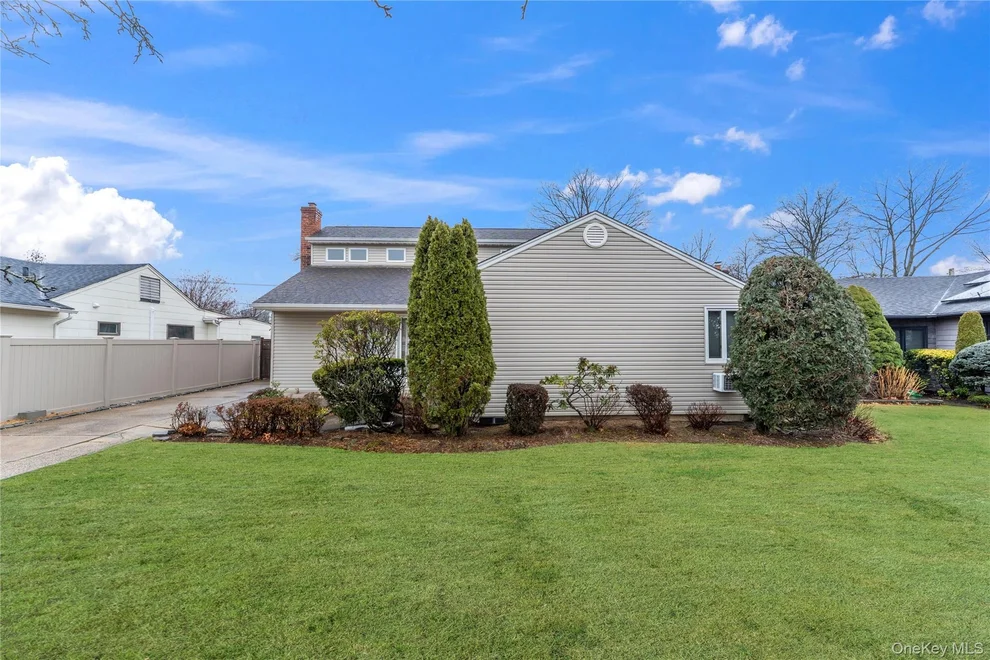 Unit for sale at 627 Buxton Avenue, Hempstead, NY 11552