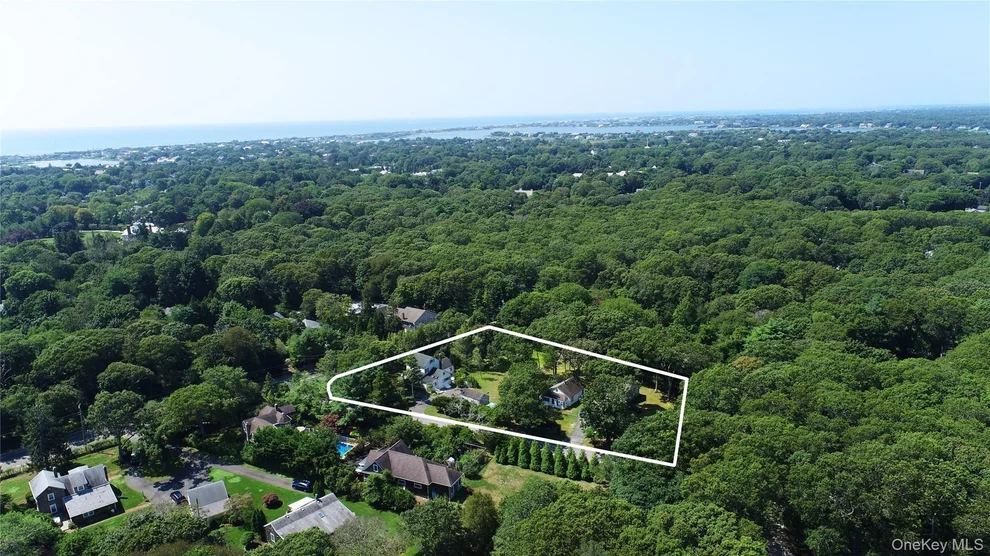 Unit for sale at 39 & 41 Foster Road, Southampton, NY 11959