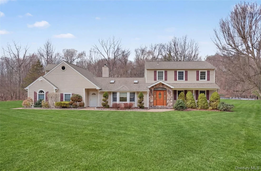 Unit for sale at 131 Eleanor Drive, Carmel, NY 10541