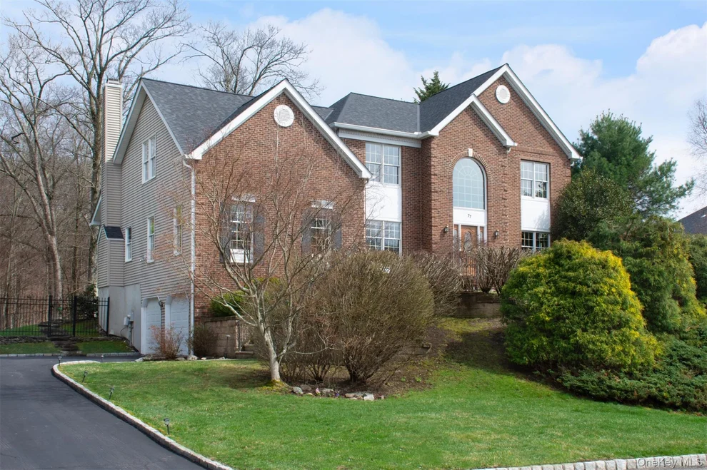 Unit for sale at 77 Dimond Avenue, Cortlandt, NY 10567