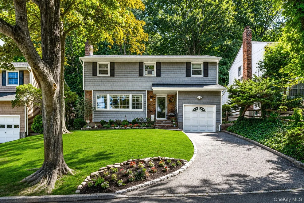Unit for sale at 36 Briarwood Drive, Huntington, NY 11743
