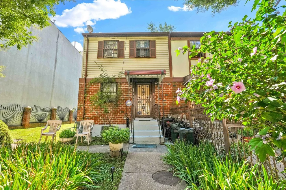 Unit for sale at 690 Saint Anns Avenue, New York, NY 10455