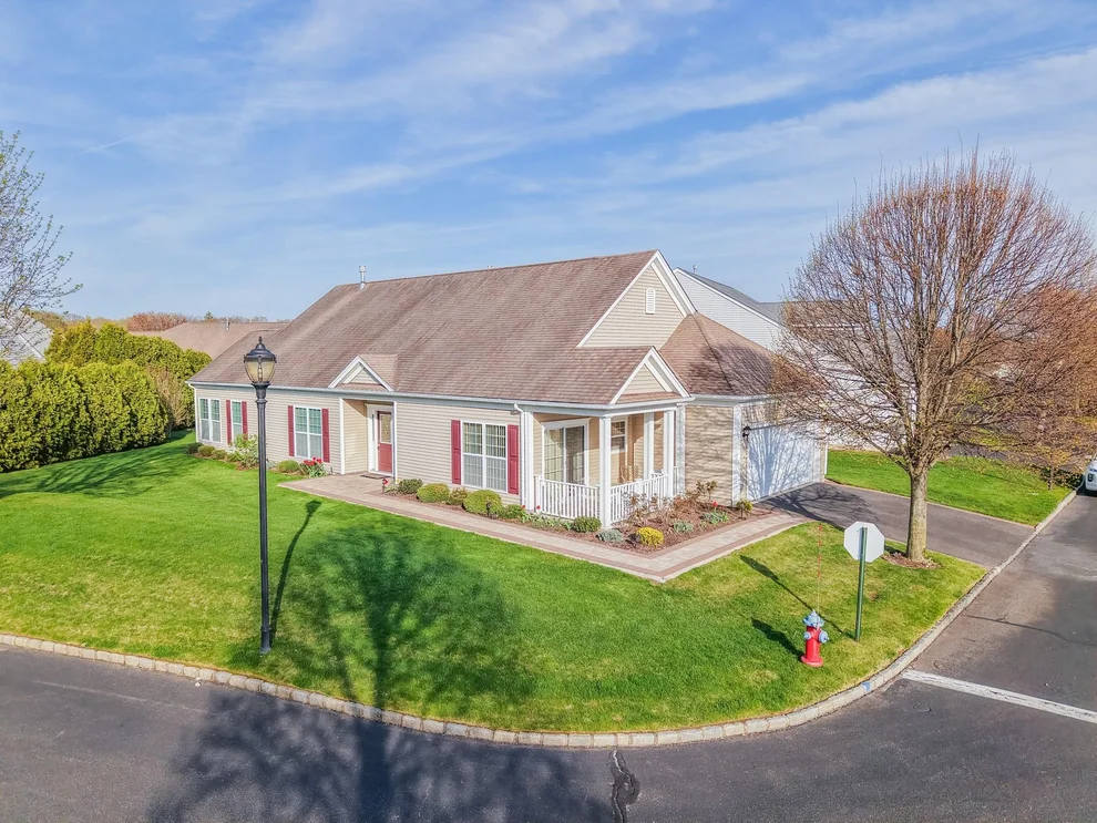 Unit for sale at 20 Oakhurst Court, Brookhaven, NY 11766