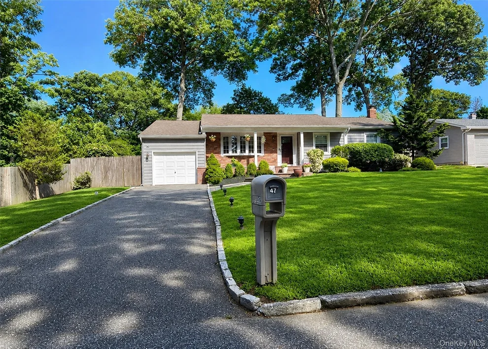 Unit for sale at 47 March Court, Brookhaven, NY 11784